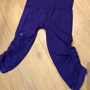 Lulu lemon crop workout pants
